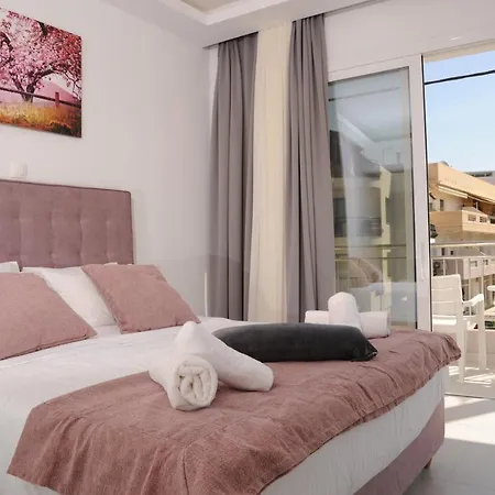 Holiday Home In A Great Location! Welcome To Crete! Hersonissos  Exterior photo