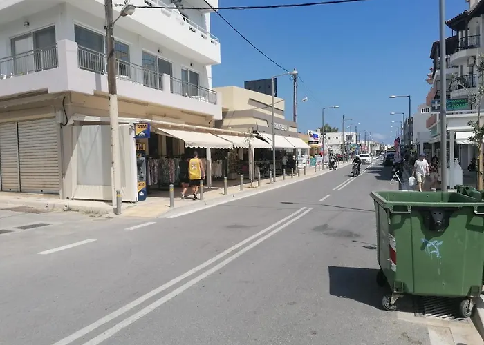 Holiday Home In A Great Location! Welcome To Crete!